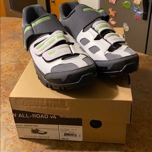 Women’s Spin Shoes BNIB- Size 41 EU- 9.5 US